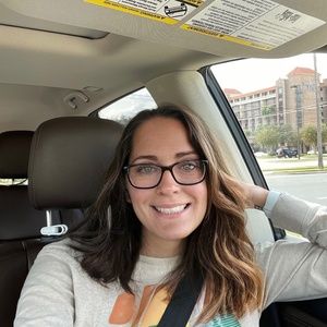 Meet your Posher, Mikele